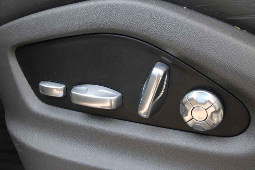 2021 Porsche Cayenne S photo 21