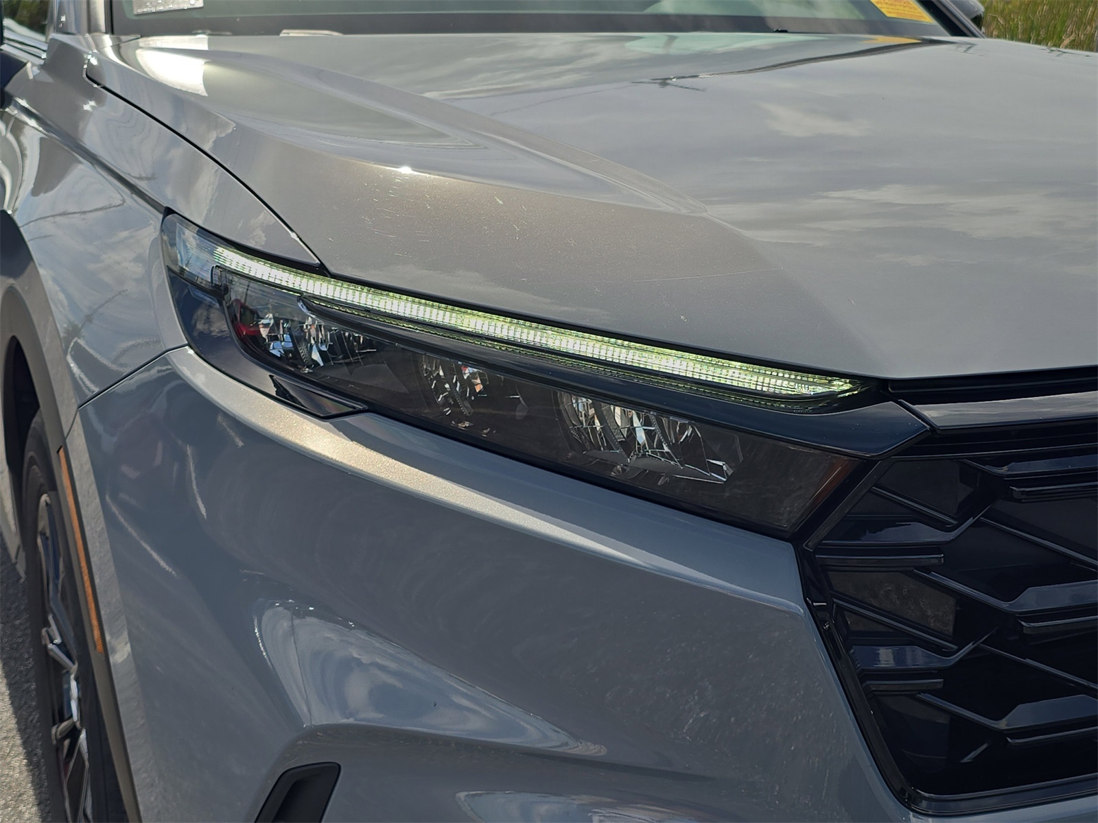 2024 Honda CR-V Hybrid Sport-L photo 4