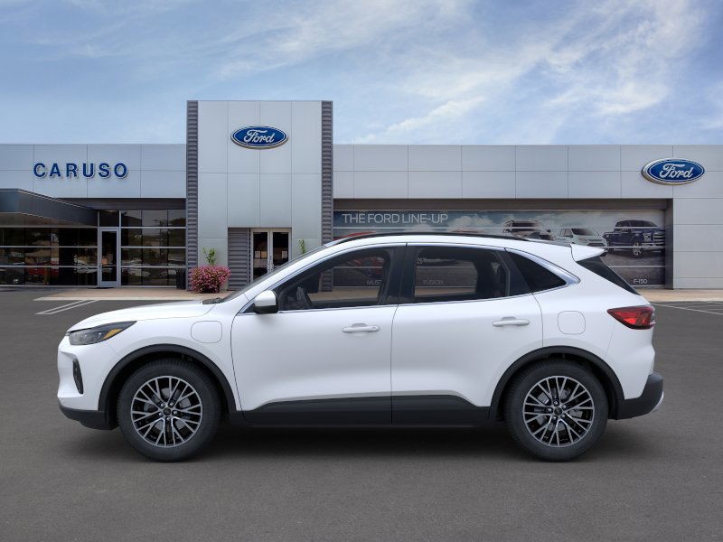 2025 Ford Escape Plug-In Hybrid photo 3