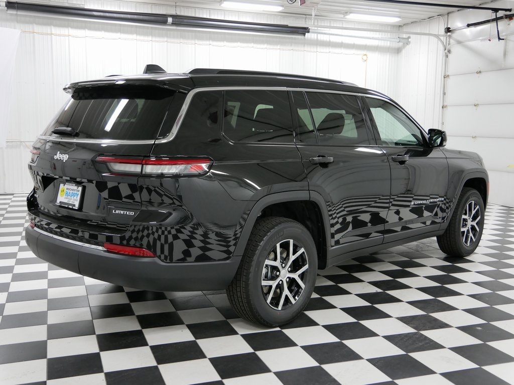 2025 Jeep Grand Cherokee Limited photo 2