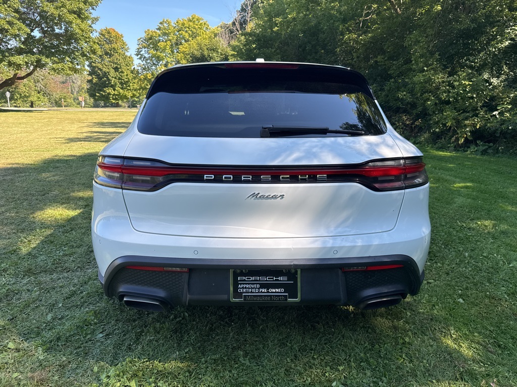 2023 Porsche Macan Base photo 10
