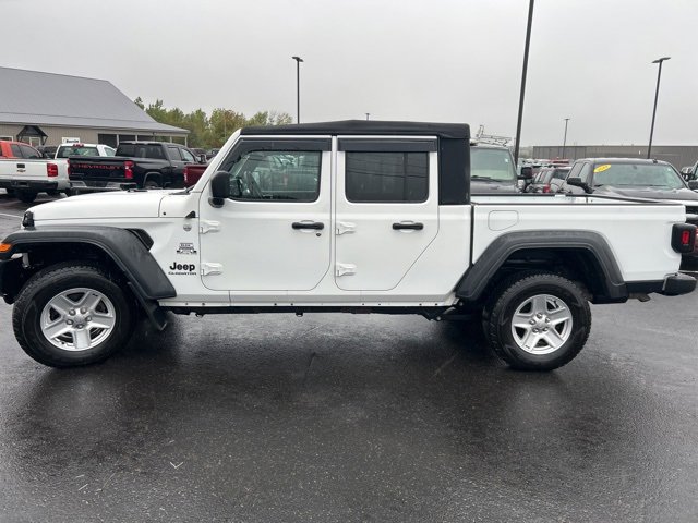 2020 Jeep Gladiator Sport S photo 3