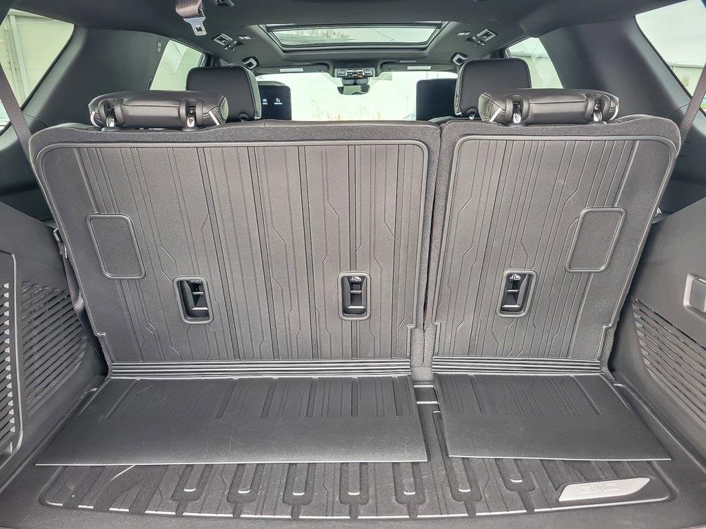 2026 GMC YUKON - Image 21
