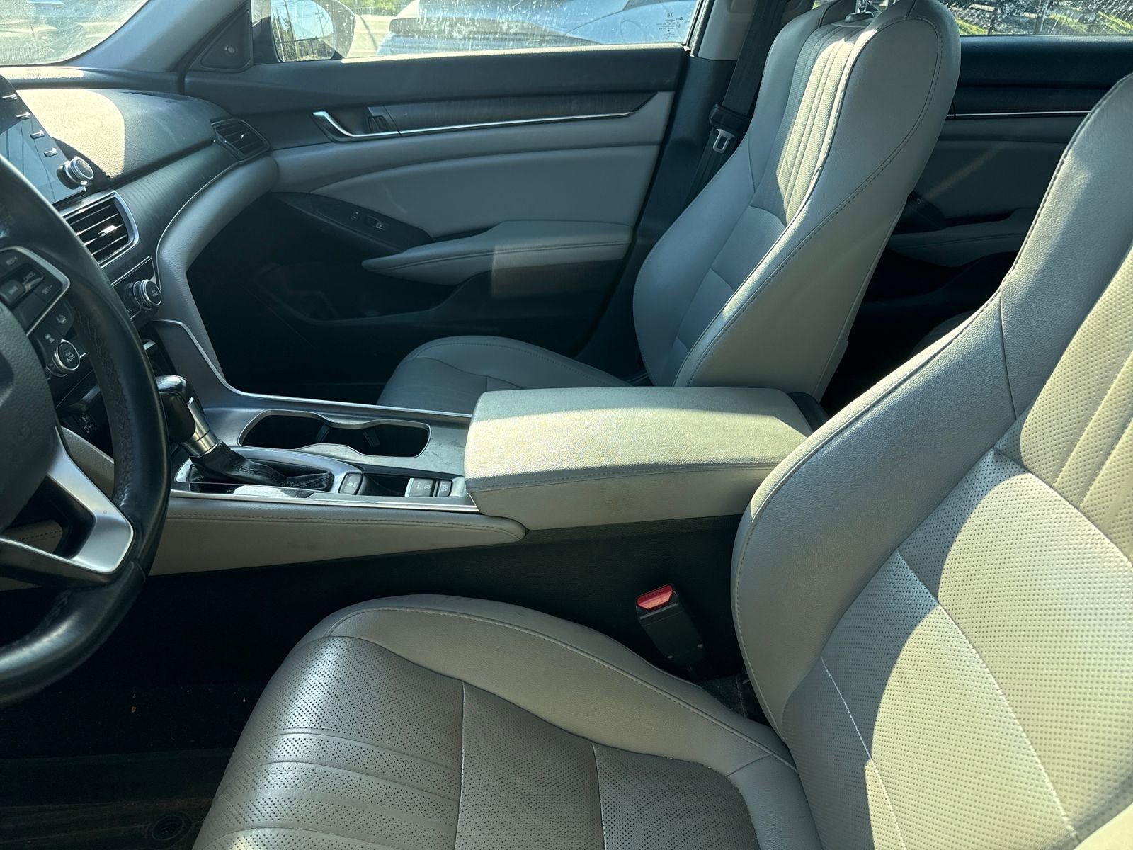 2019 Honda Accord EX-L photo 9