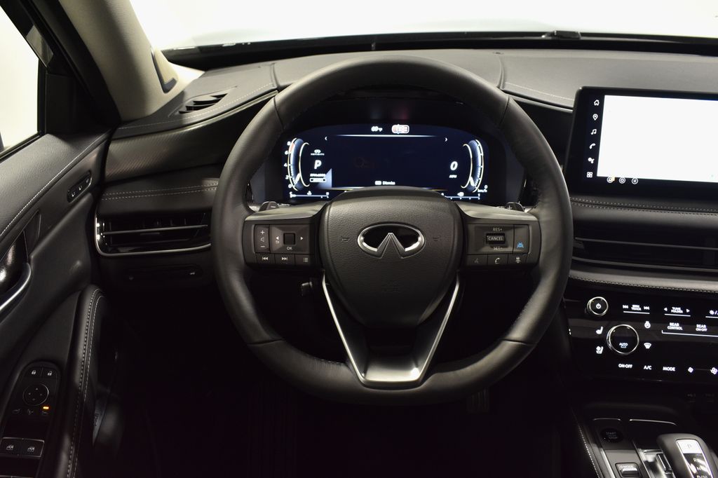 2026 Infiniti QX60 Luxe AWD photo 13