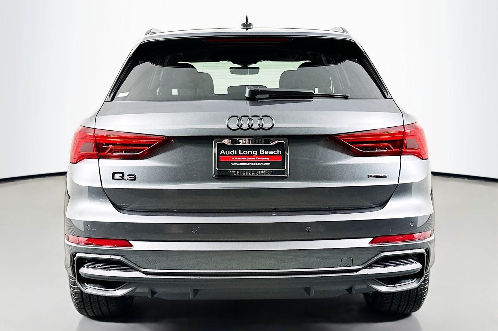 2025 Audi Q3 S line Premium Plus photo 3