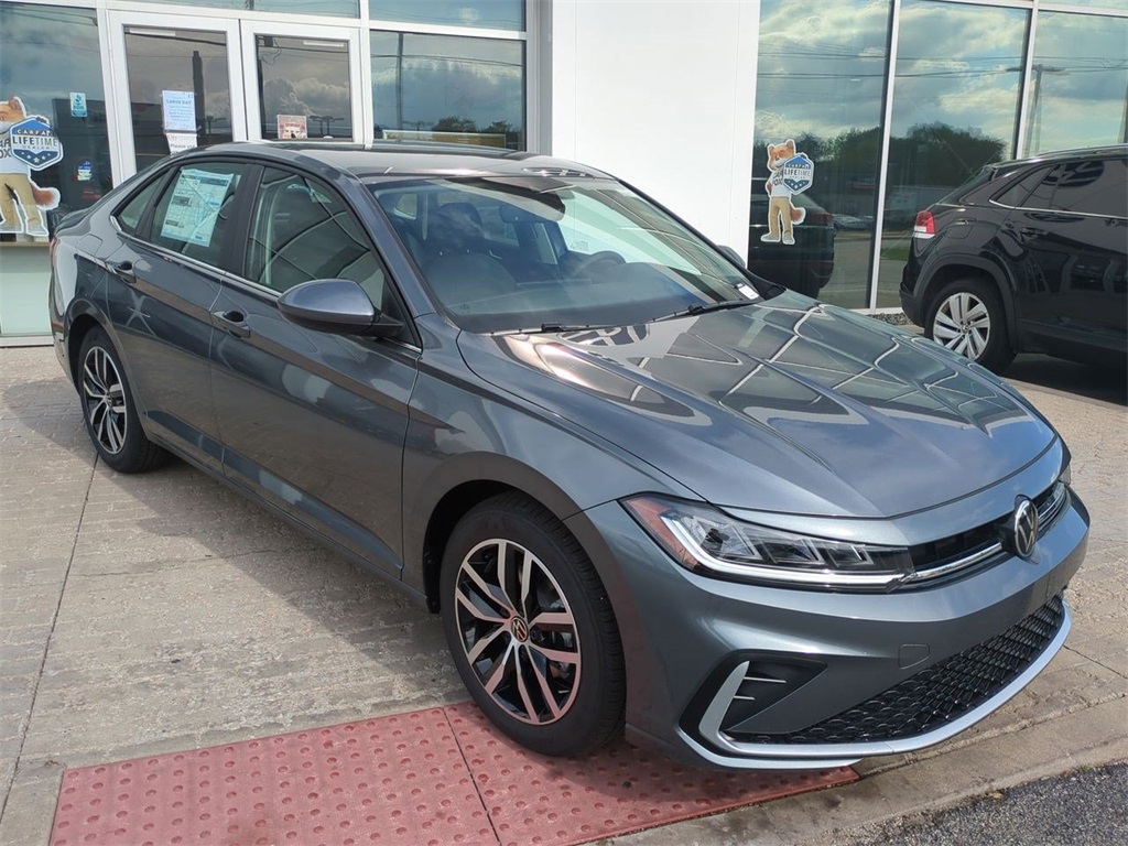 2025 Volkswagen Jetta 1.5T SE photo 2