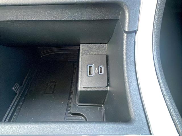 2024 Ford Edge Titanium photo 23