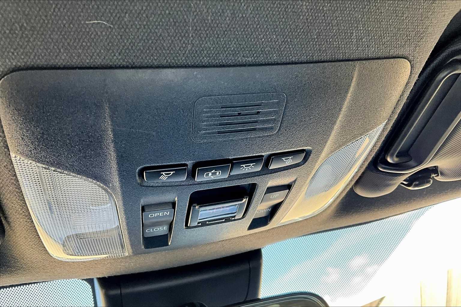 2020 Toyota Corolla SE photo 29