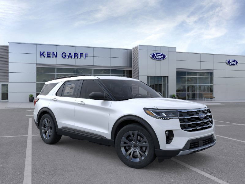 2026 Ford Explorer photo 4