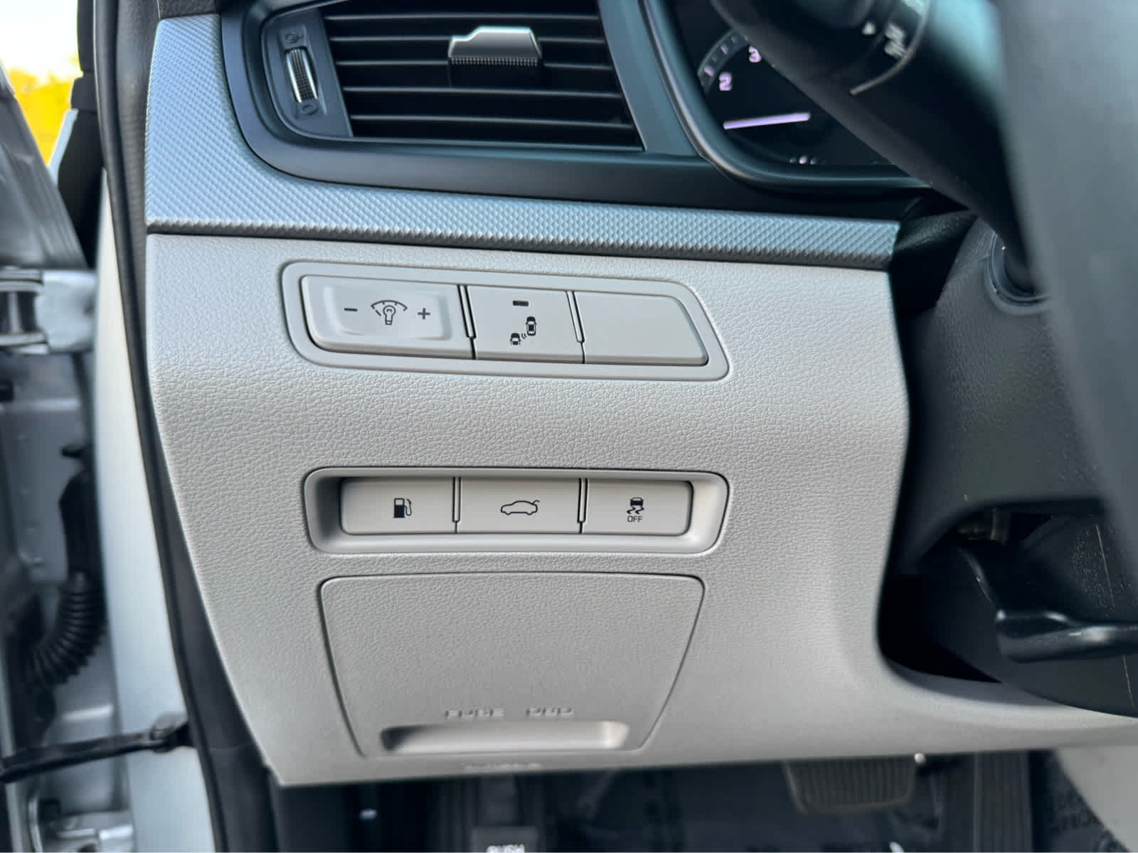 2018 Hyundai Sonata Eco photo 17