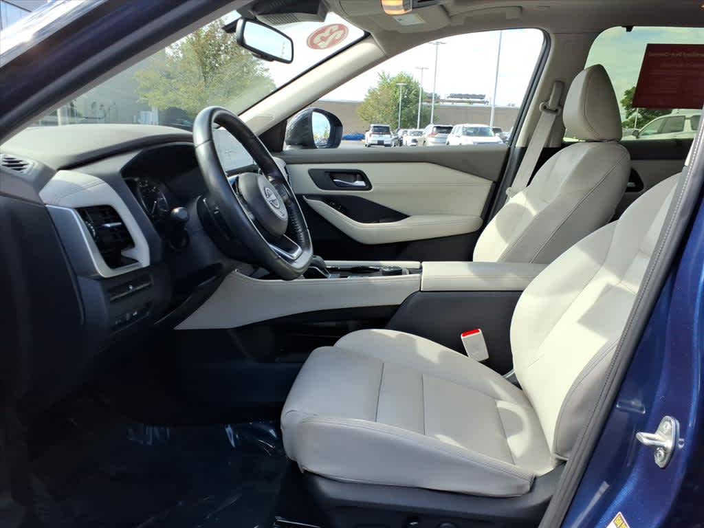 2023 Nissan Rogue SL photo 11