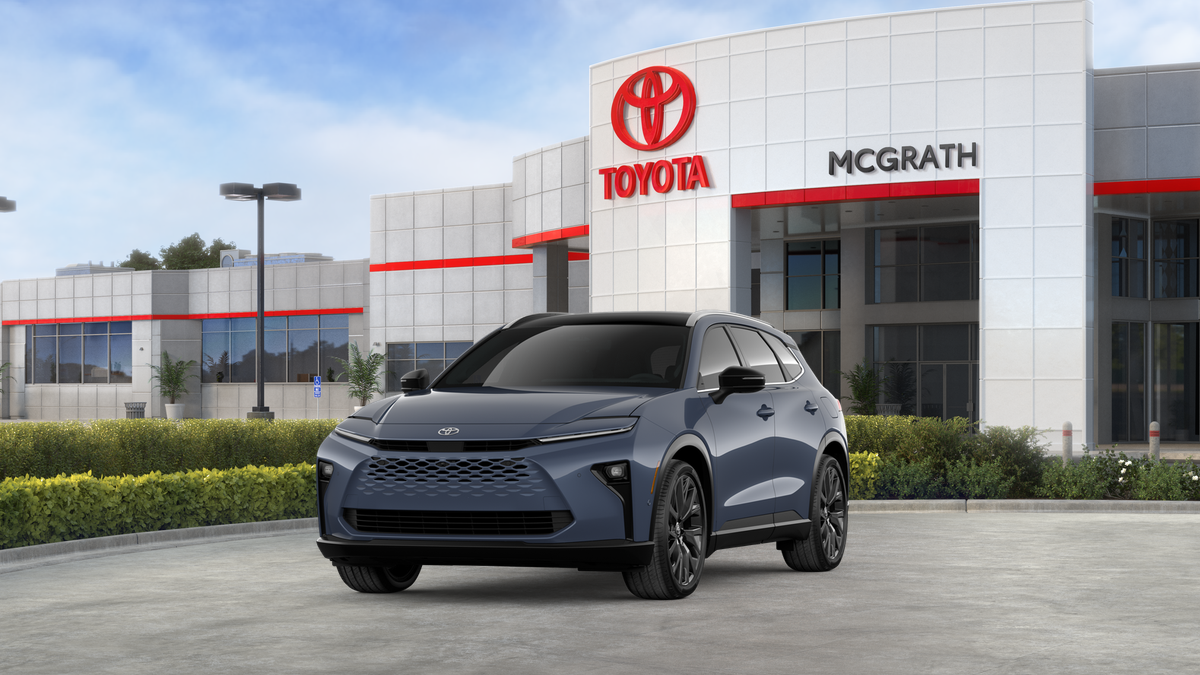 2025 Toyota Crown Signia Limited AWD