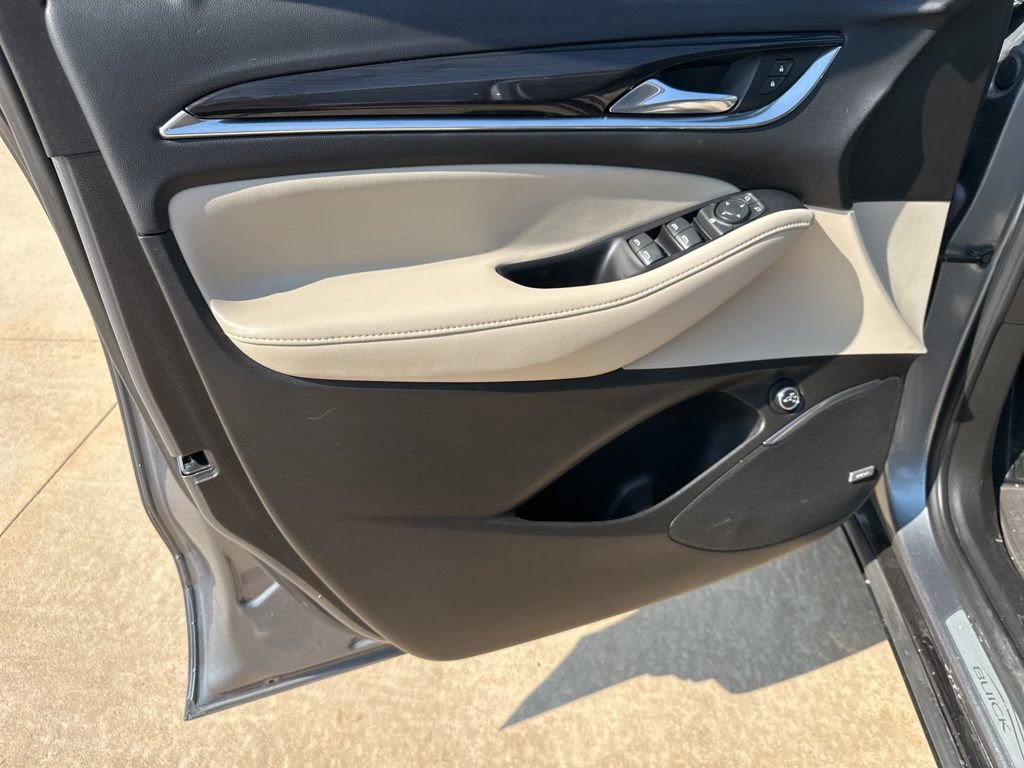 2021 Buick Enclave Essence photo 6