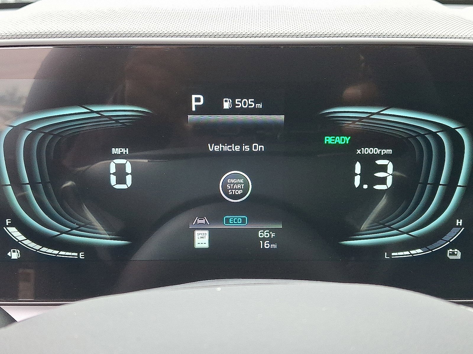 2025 Kia Niro EX photo 8