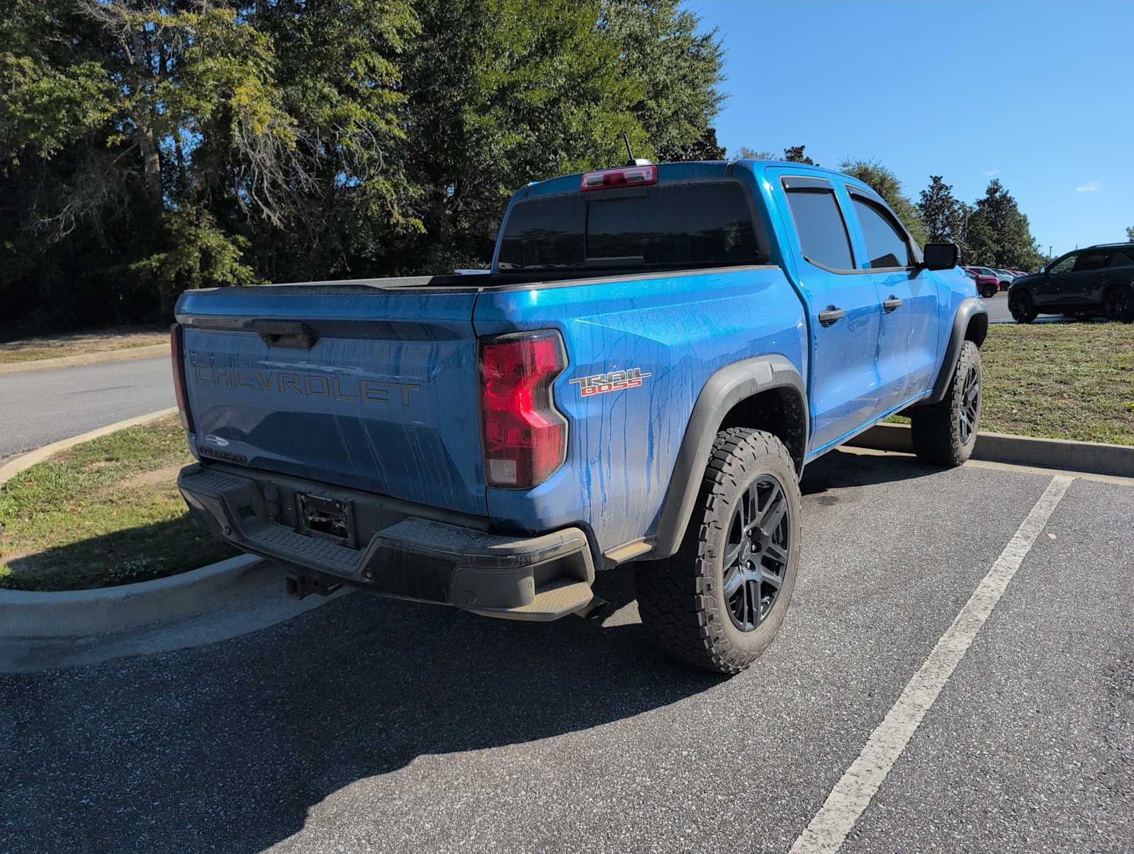 2023 Chevrolet Colorado Trail Boss photo 2