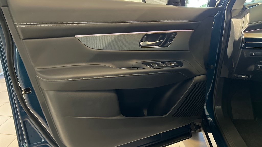 2025 Nissan Murano SL photo 12