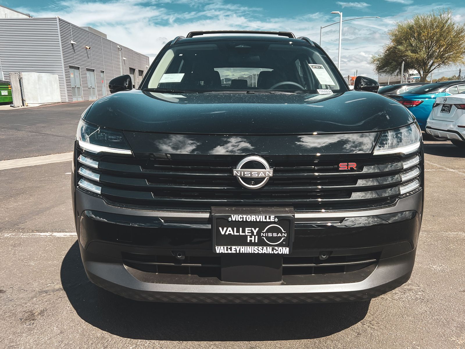 2026 Nissan Kicks SR photo 2