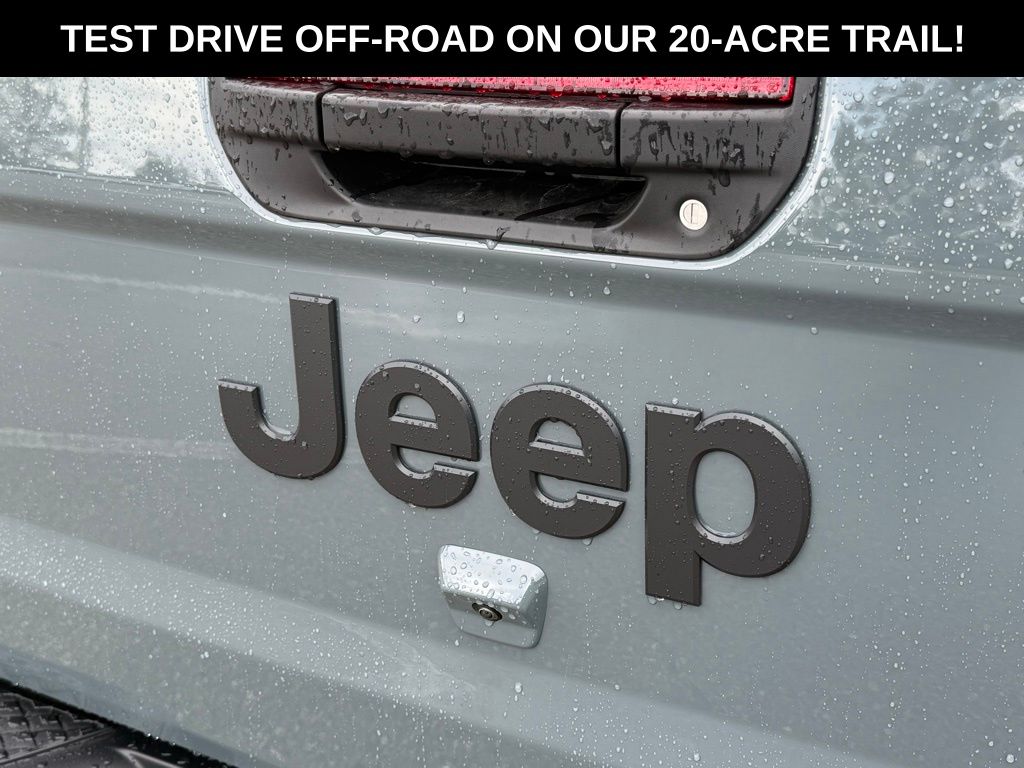 2025 Jeep Gladiator Sport photo 31