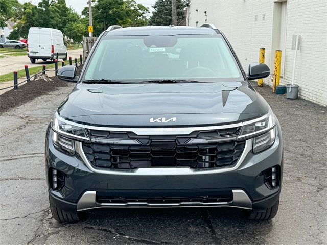 2026 Kia Seltos SX photo 9