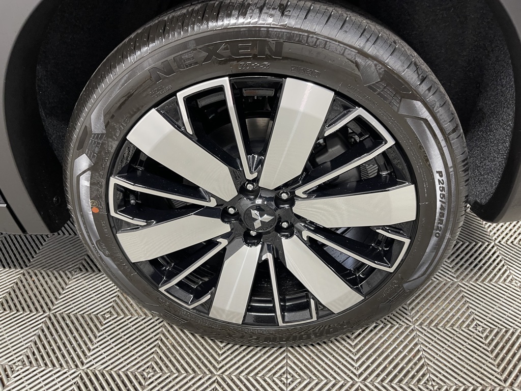 2025 Mitsubishi Outlander SE photo 31