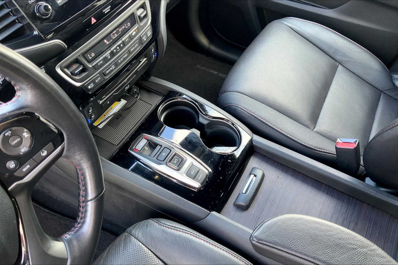 2022 Honda Pilot Black Edition photo 16