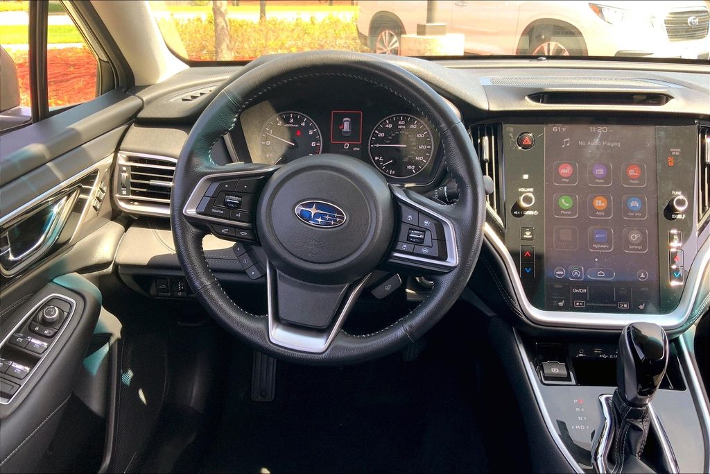 2022 Subaru Outback Limited XT photo 3