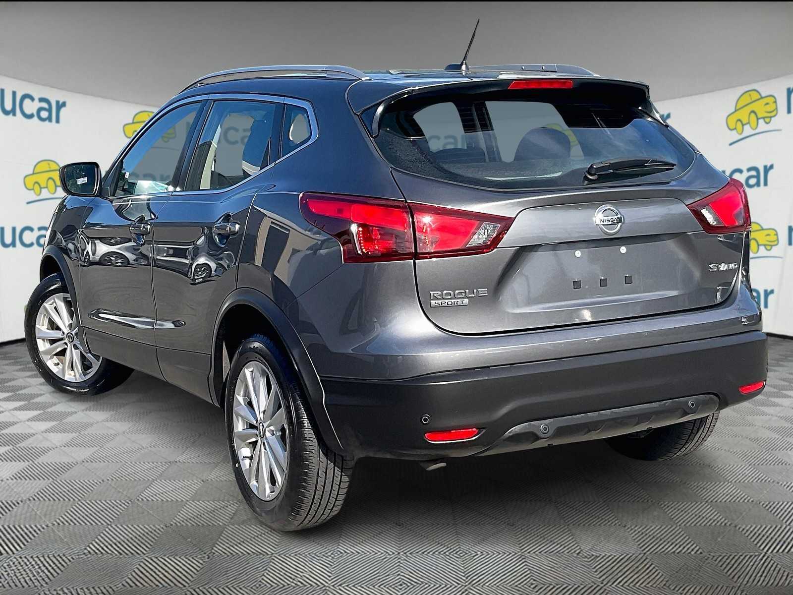 2019 Nissan Rogue Sport SV photo 4