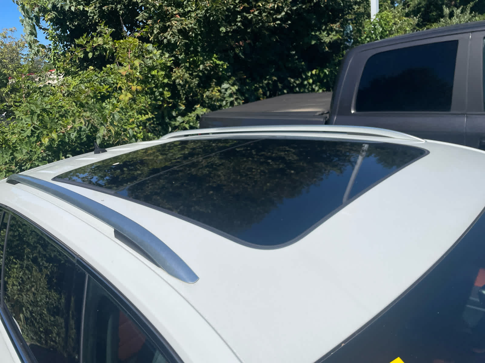 2020 Volkswagen Tiguan SEL Premium R-Line photo 5
