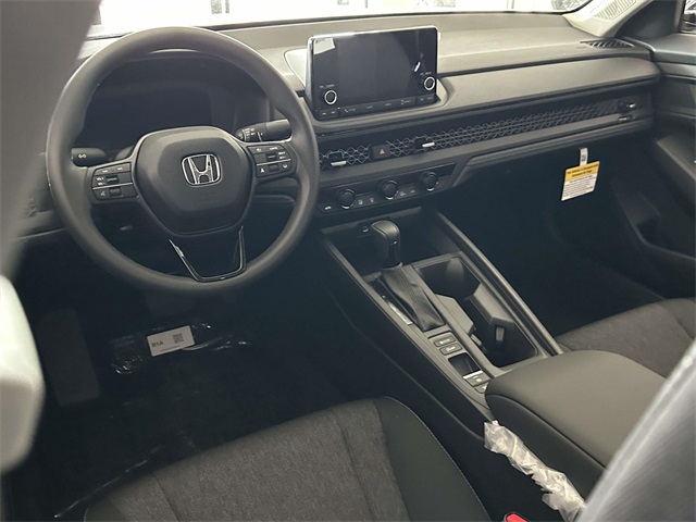 2025 Honda Accord SE photo 2