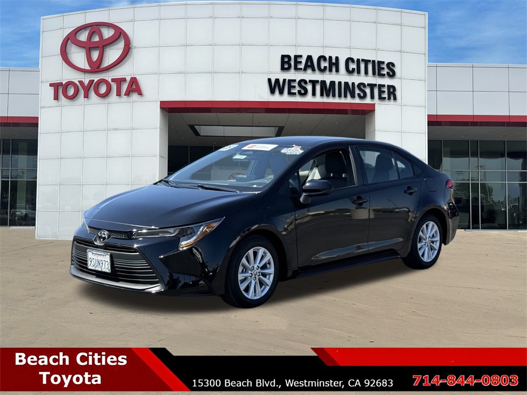 2025 Toyota Corolla LE photo 5