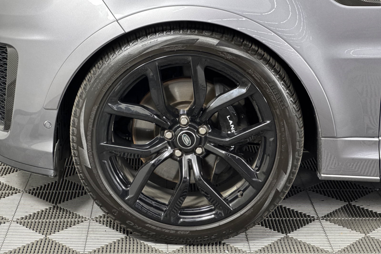 2022 Land Rover Range Rover Sport SVR photo 24