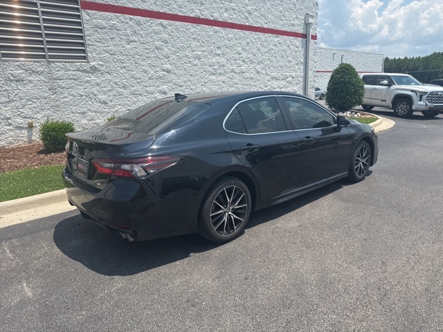 2024 Toyota Camry SE photo 4