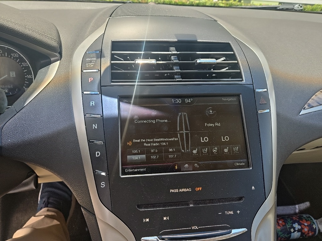 2015 Lincoln MKZ Base photo 6