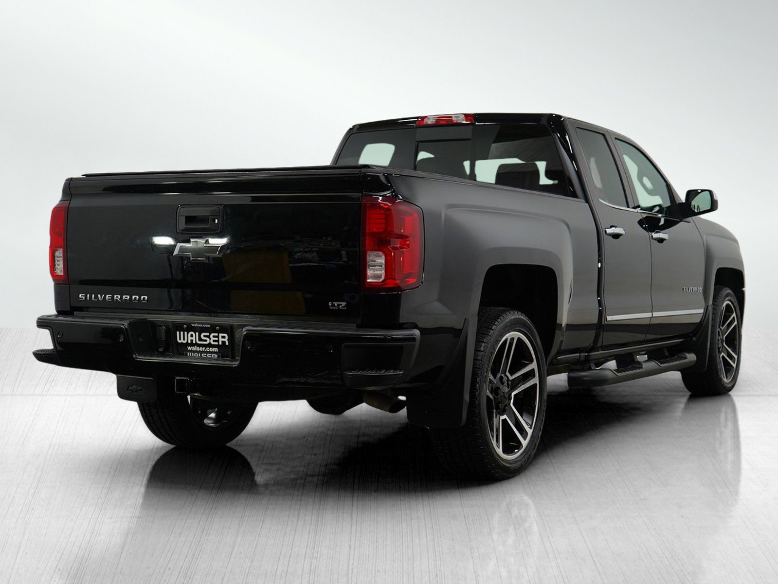2018 Chevrolet Silverado 1500 photo 4