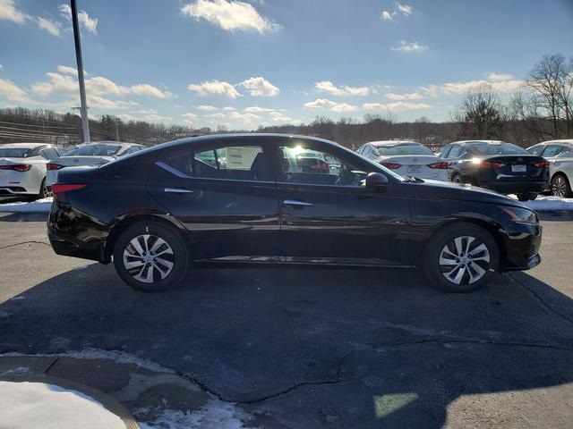 2025 Nissan Altima S photo 7