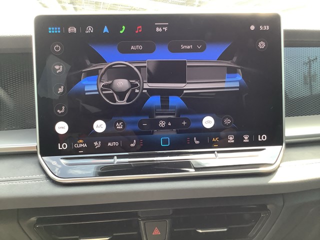 2025 Volkswagen Tiguan SE photo 17