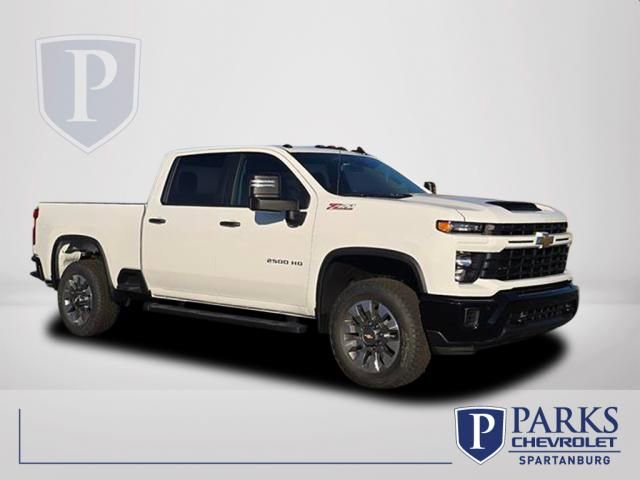 2026 Chevrolet Silverado 2500HD Custom's photo