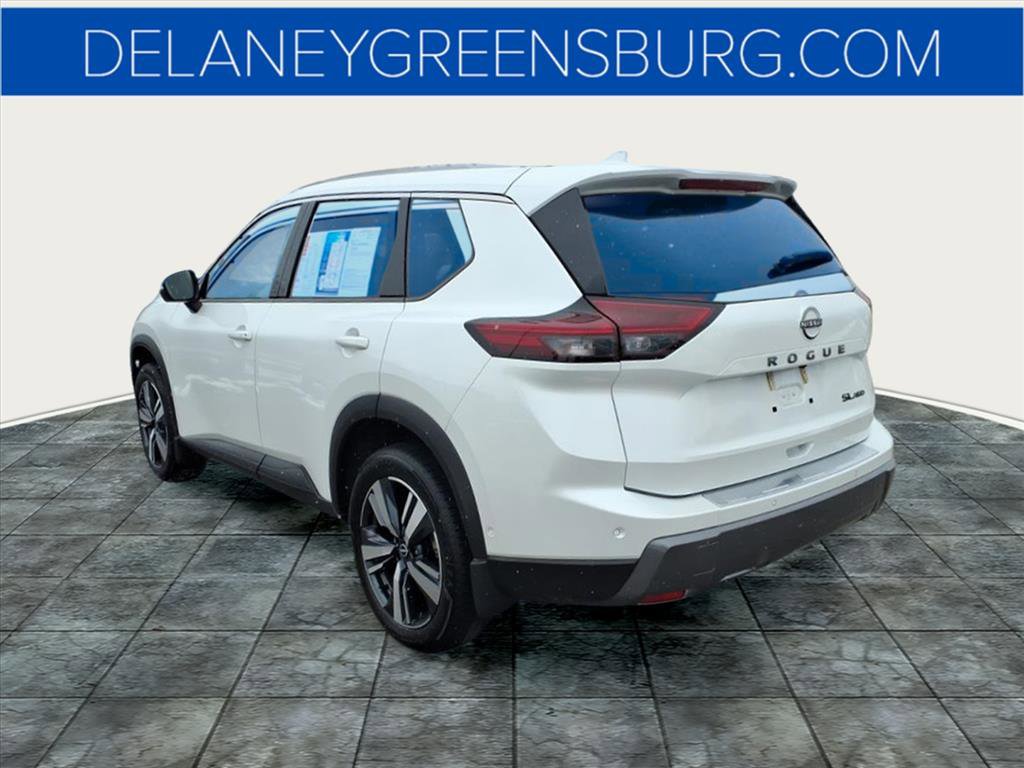 2024 Nissan Rogue SL photo 4
