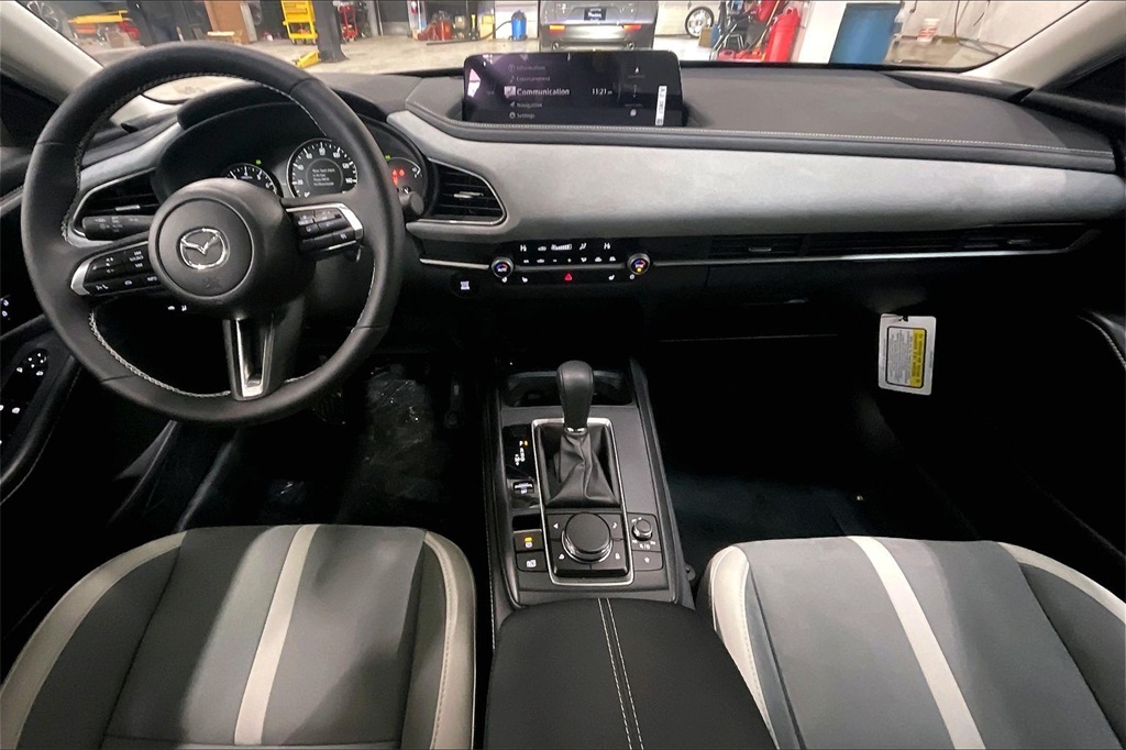2026 MAZDA CX-30 - Image 4