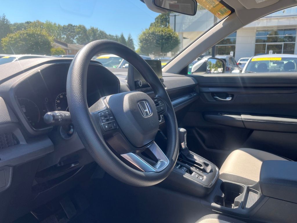 2024 Honda CR-V LX photo 8