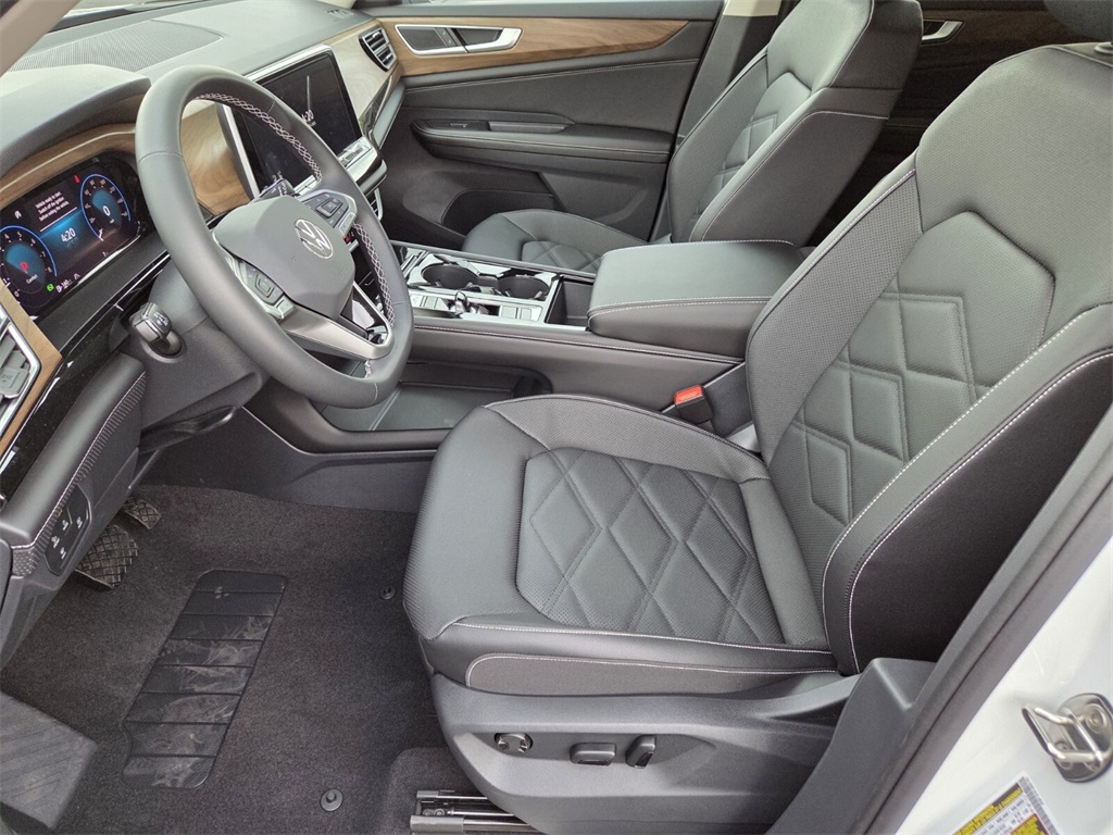 2026 Volkswagen Atlas SE Technology photo 4