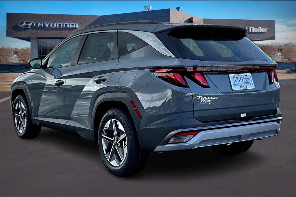2026 Hyundai Tucson SEL photo 3