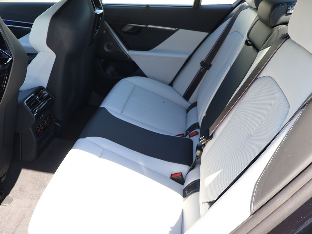 2026 Bmw M5 5 photo 16