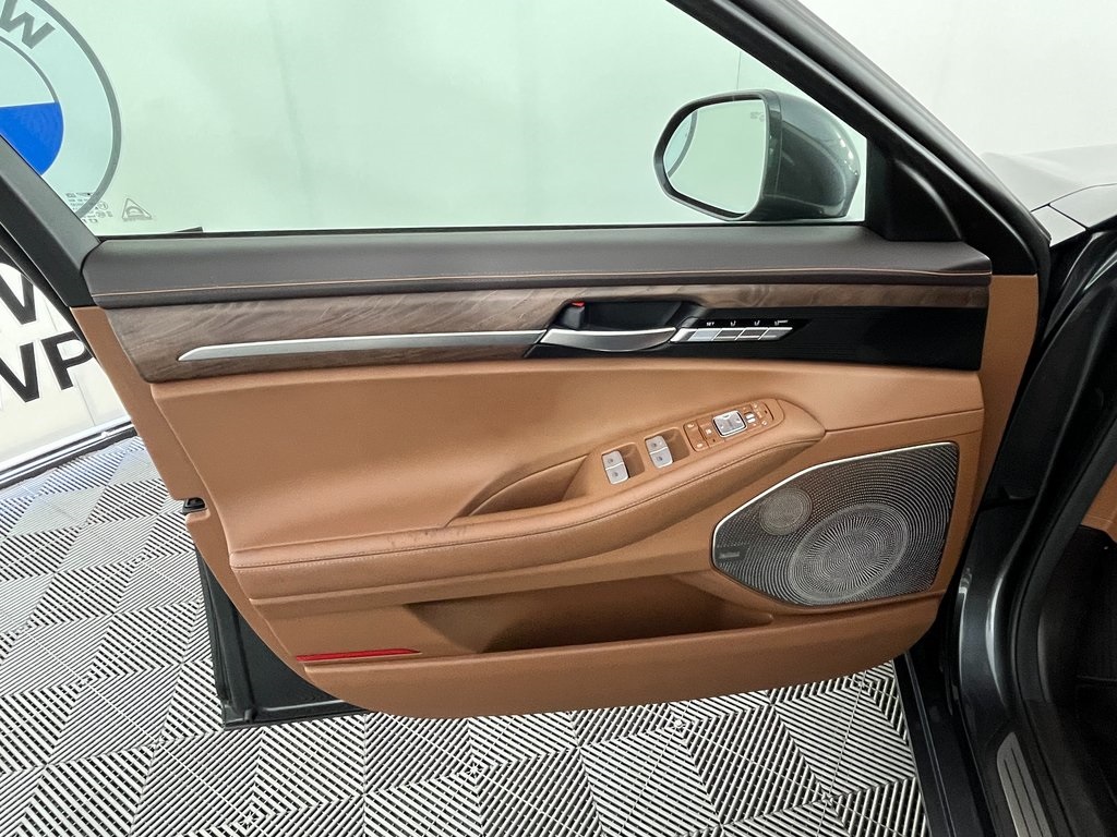 2021 Genesis G90 5.0 Ultimate photo 20