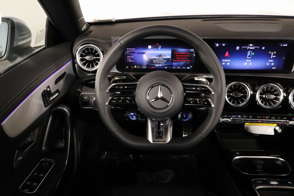 2025 Mercedes Benz CLA 35 AMG 4MATIC photo 4