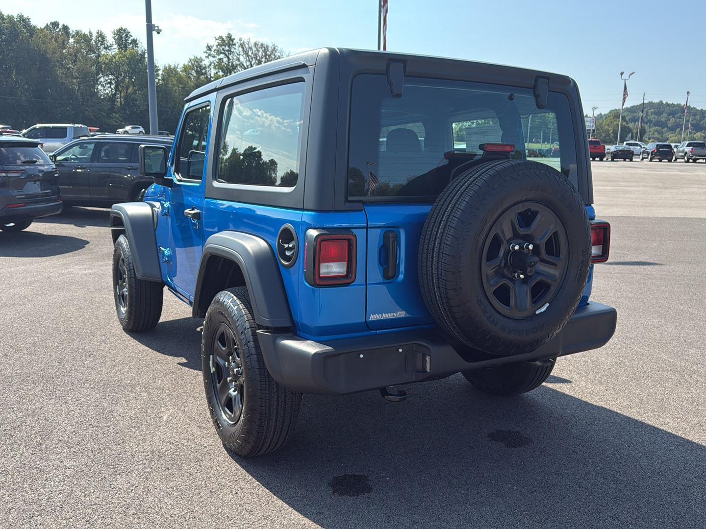 2025 Jeep Wrangler Sport photo 12