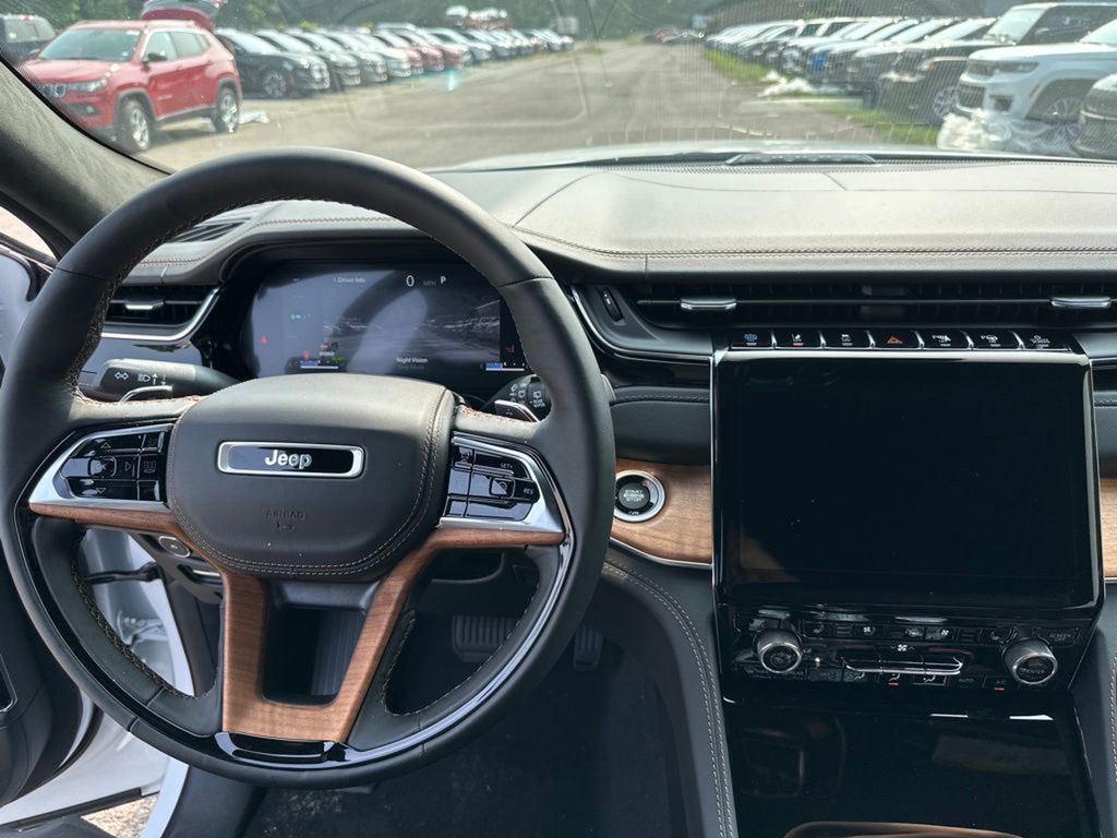 2023 Jeep Grand Cherokee Summit Reserve 4xe photo 27