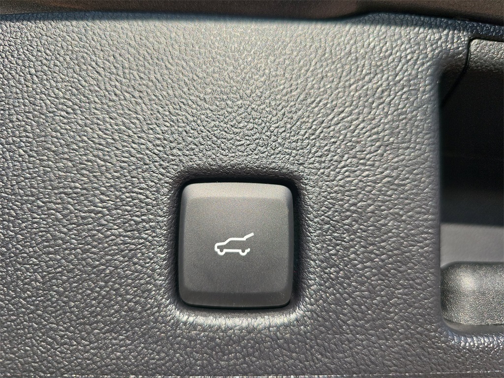 2025 Ford Escape Plug-In Hybrid photo 13