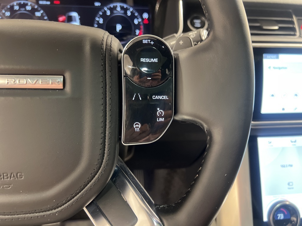 2020 Land Rover Range Rover HSE photo 11